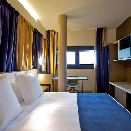 Mercure Roma Centro Colosseo Esterno foto